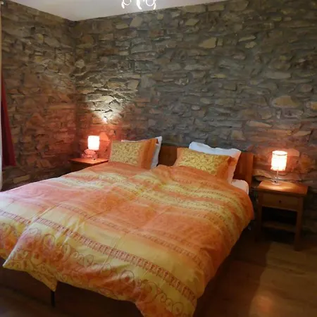 Semesterbostad Ferme Chateau Le Duc 6 Bedroom House Bouillon